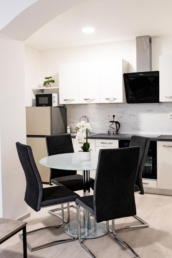 Apartmani Park Maksimir-Rebro Zagreb Bagian luar foto